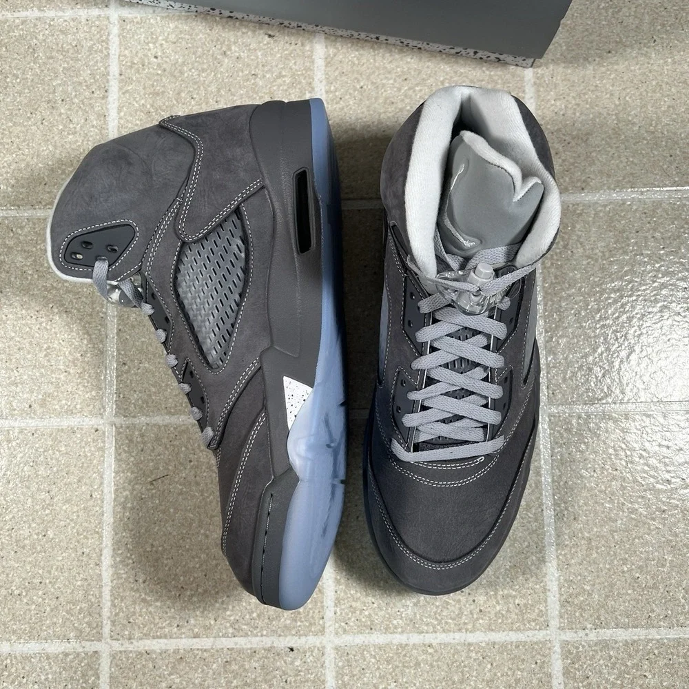 Nike Air Jordan 5 Retro Wolf Grey White Athletic Sneakers DD0587-002 Men Size 12